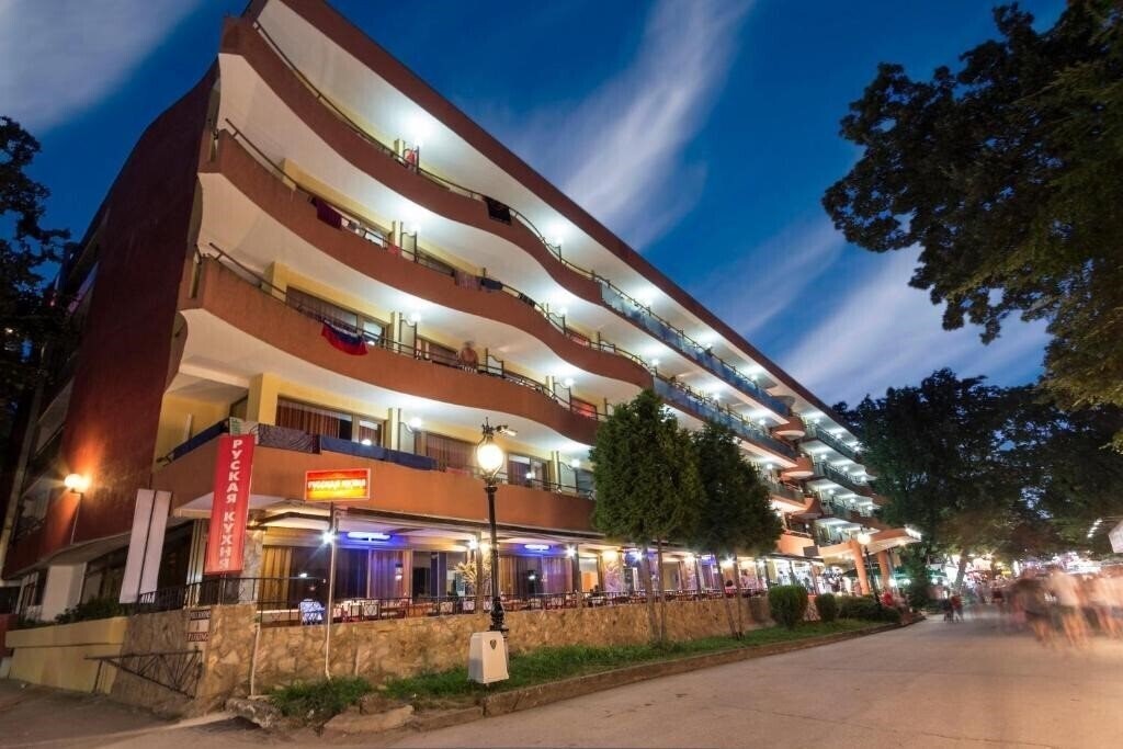 Готель Kamchia Park Hotel (ex. Kamchia) 3*