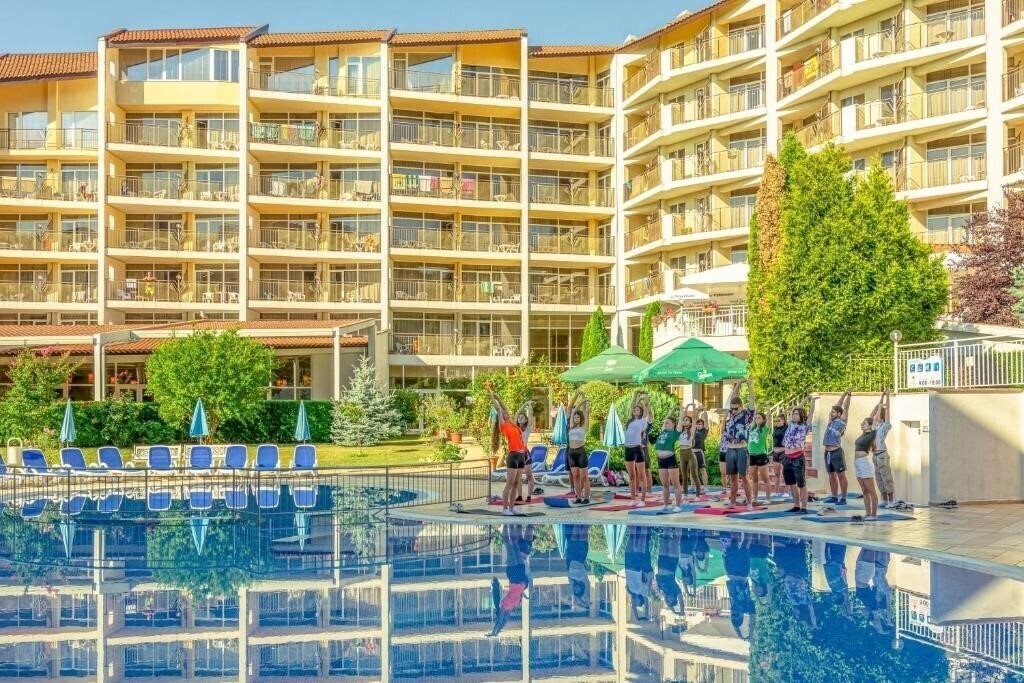 Готель Madara Park Hotel (Madara Hotel Smart Line) 4*
