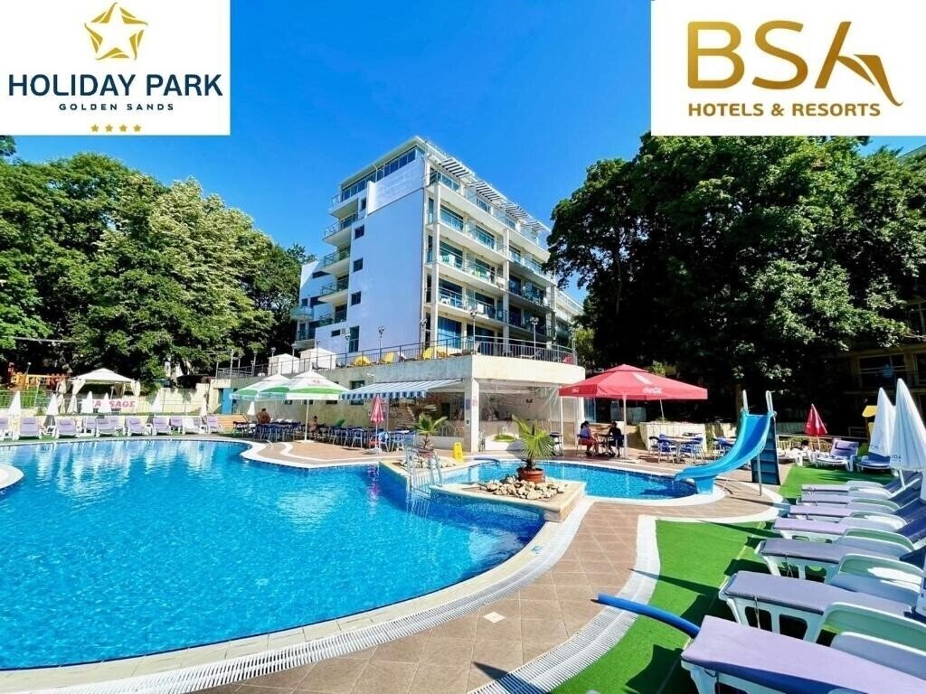 Отель Holiday Park 4*