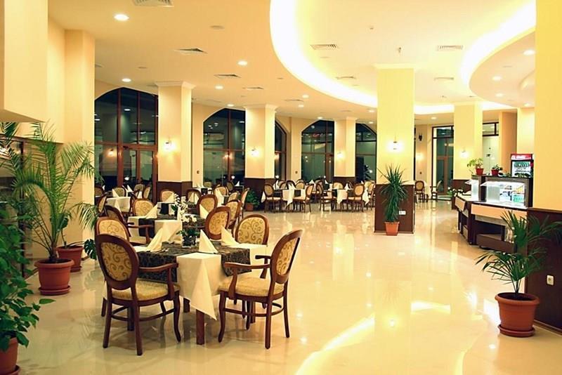 Фотографія Central 4*