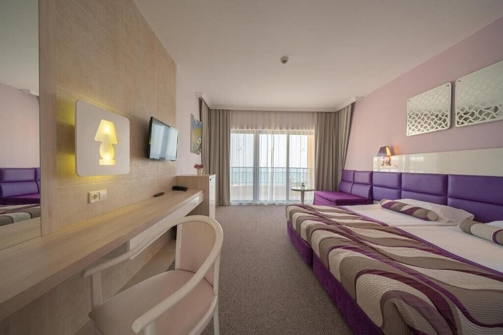 Фото Grifid Hotel Arabella 4*