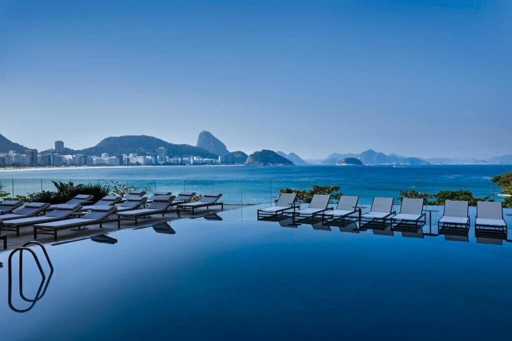 Отель Fairmont Rio De Janeiro Copacabana 5*