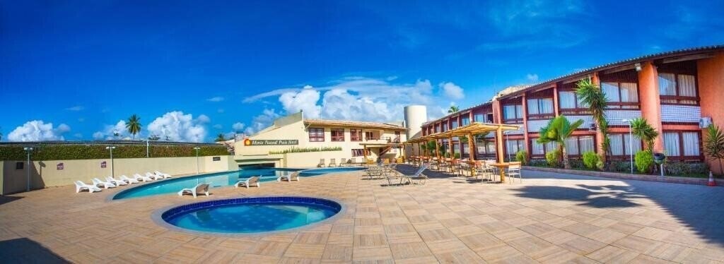 Готель Monte Pascoal Praia 4*