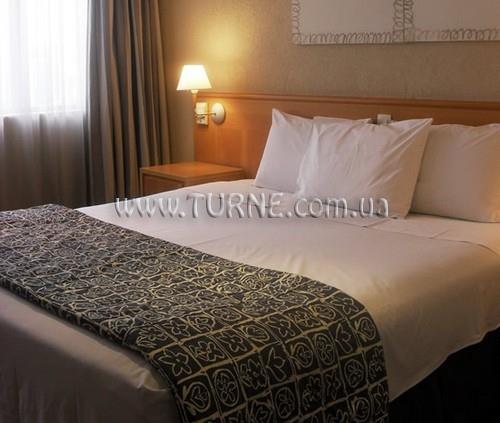 Отель Blue Tree Premium Berrini 4*