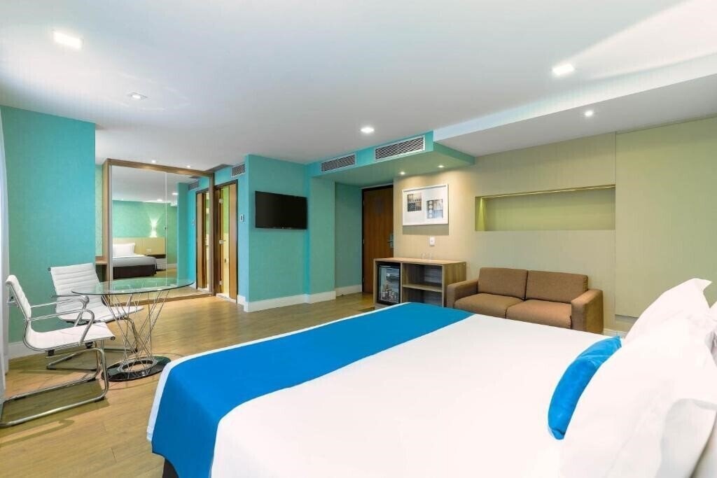 Фото Bourbon Convention Ibirapuera 4*