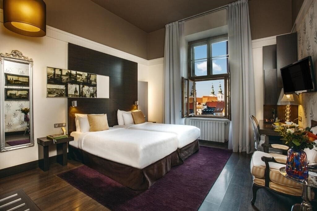 Фото Comsa Brno Palace Hotel 4*