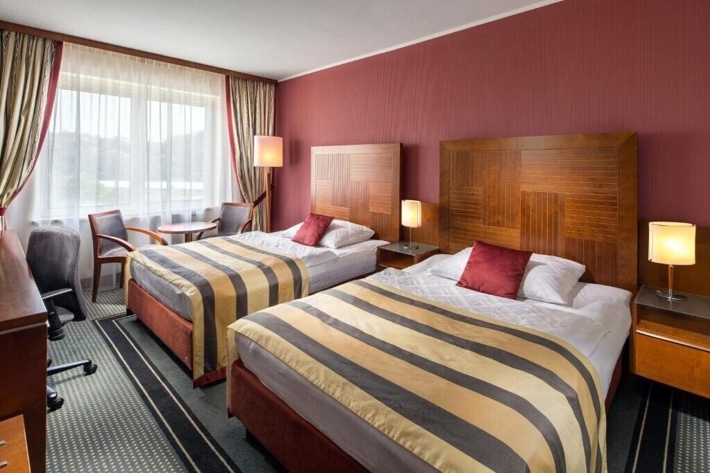 Готель Holiday Inn Brno 4*