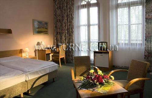 Отель Jesenius 2*