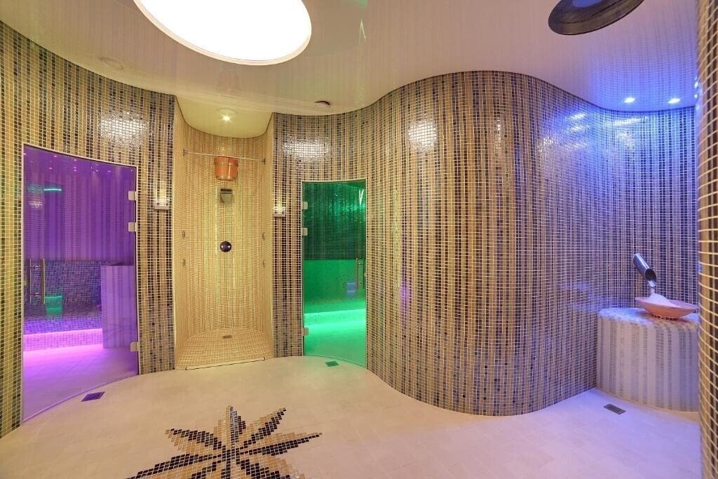 Фото Olympic Palace 5*