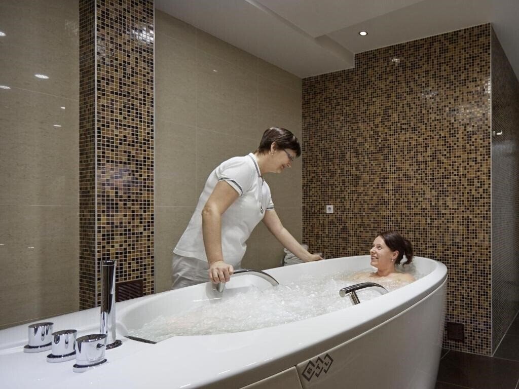 Фотографія Iris 4*