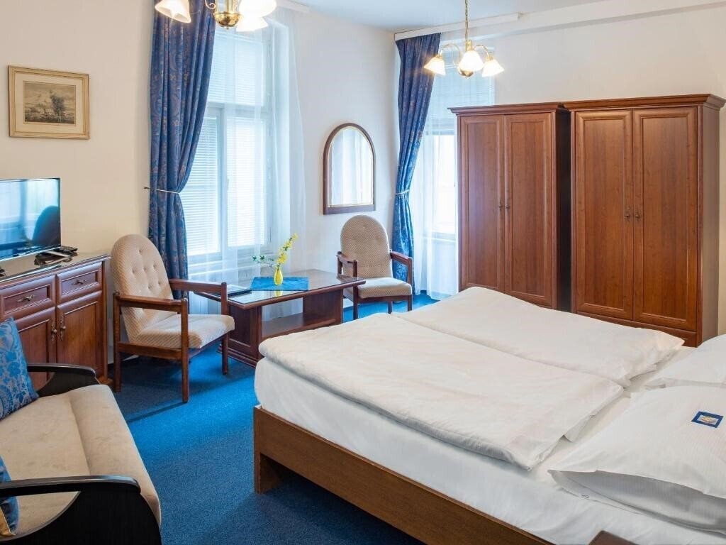 Отель Ea Apartmany Mozart 3*