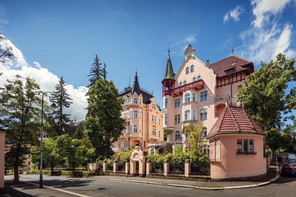 Отель Villa Smetana 4*