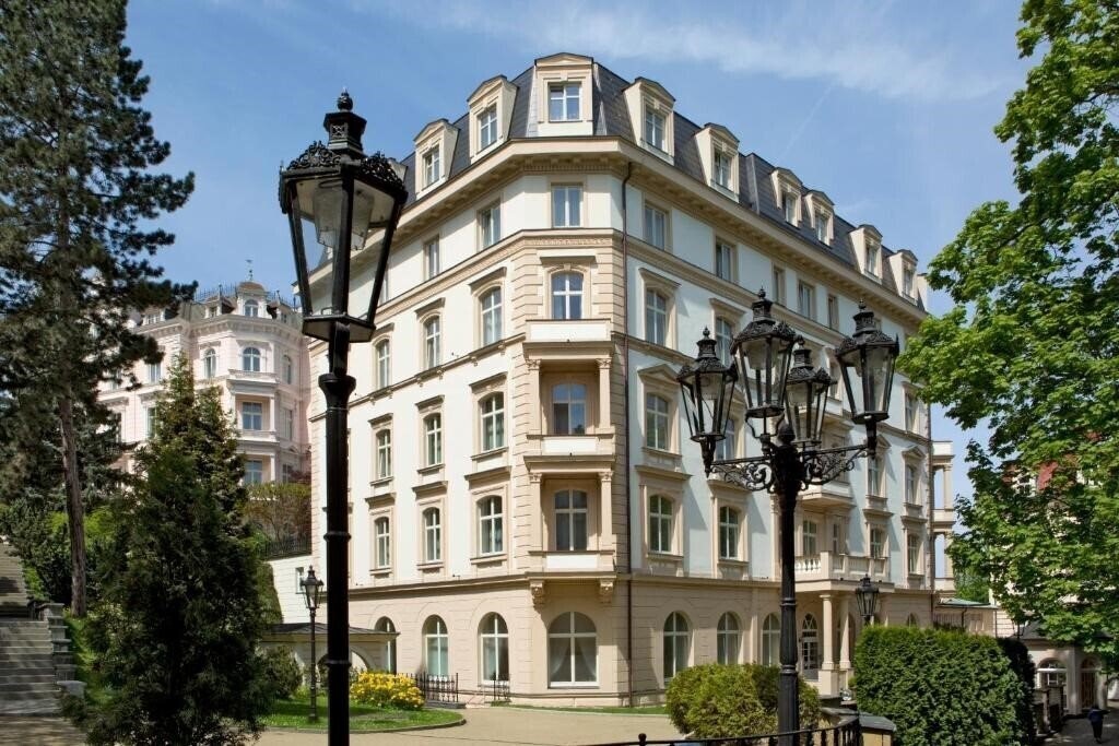 Готель Bristol Kralovska Villa 4*