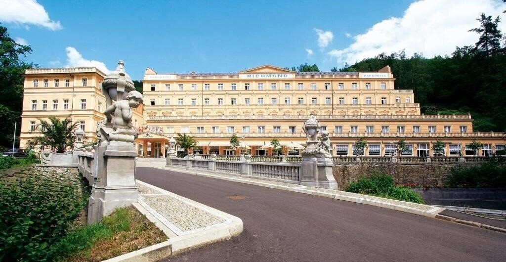 Отель Richmond 4*