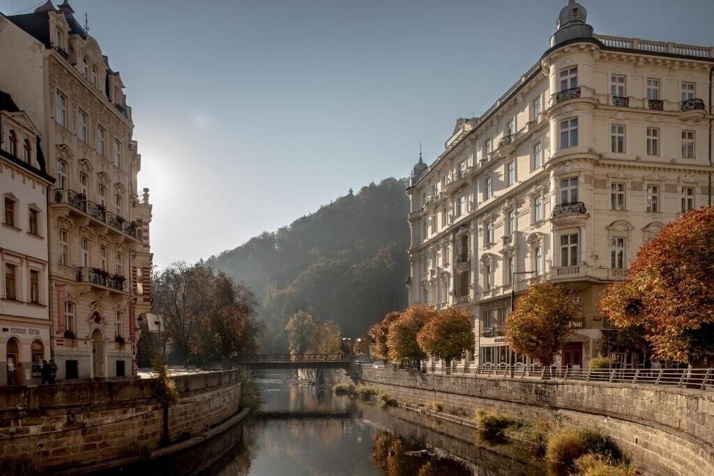 Готель Grandhotel Pupp 5*