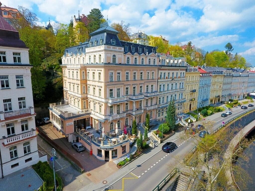 Готель Humboldt 4*