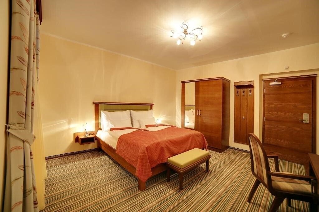 Фото Parkhotel Forest 4*