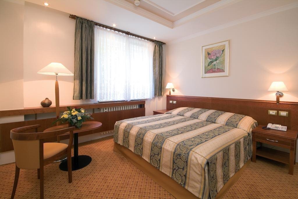 Картинка Agricola 3*