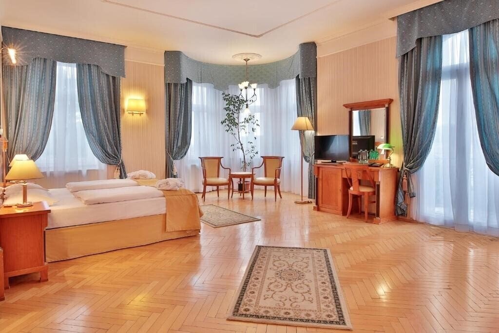Готель Belveder Mar.lazne 4*