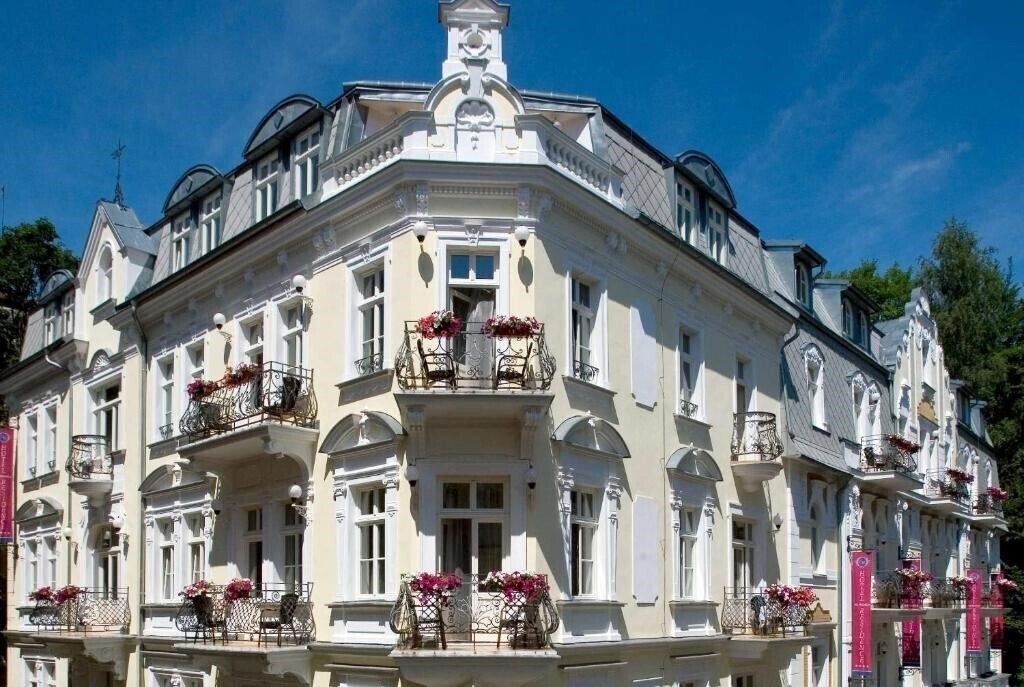 Готель Residence Romanza 4*