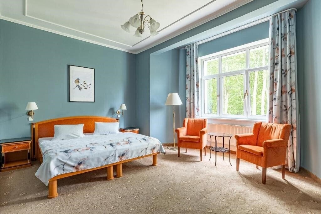 Фото Villa Savoy 4*