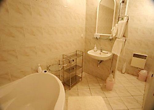 Отель White House 3*