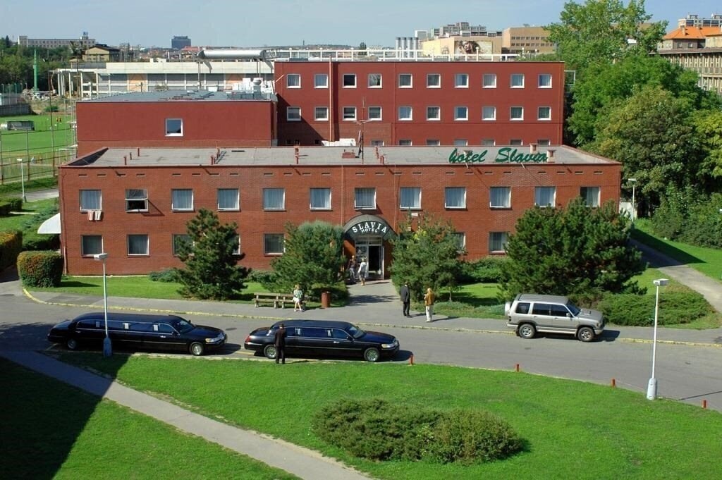 Отель Slavia 3*