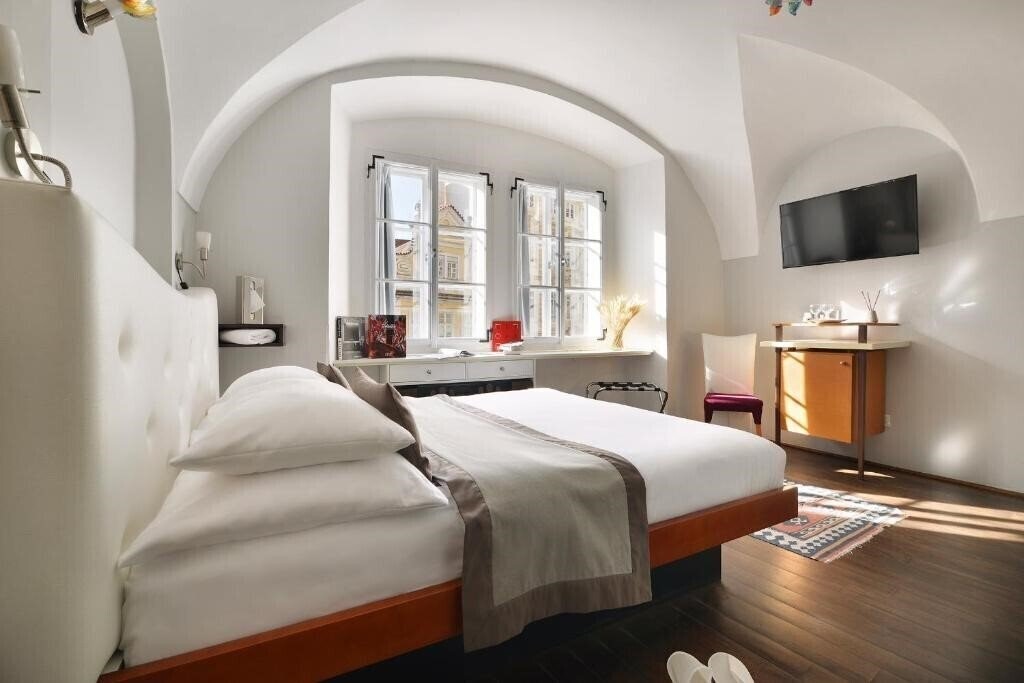 Фото Design Hotel Neruda 4*