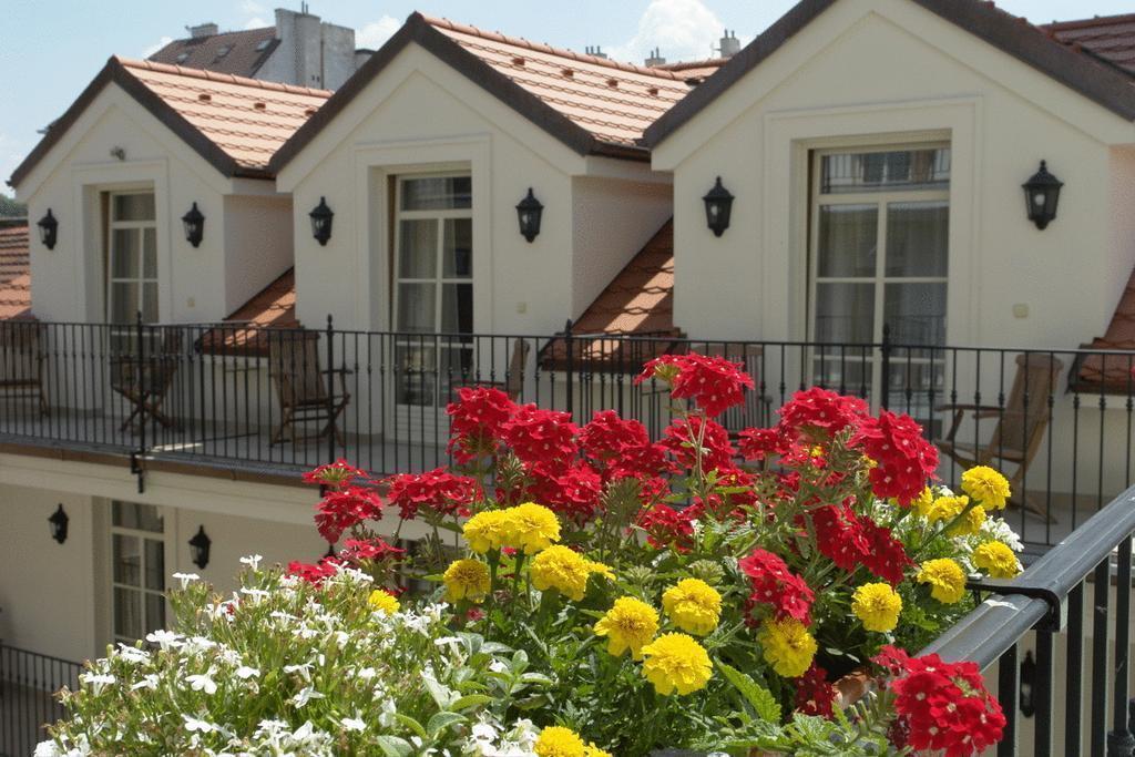 Отель Angelis Hotel 4*