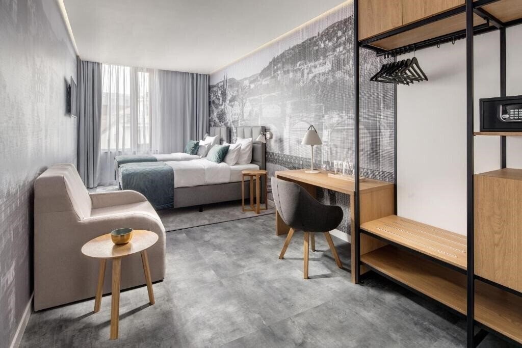 Отель Mamaison Residence Downtown Prague 4*