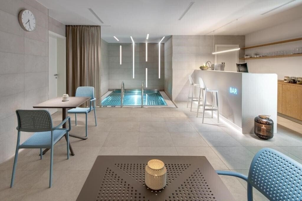 Изображение Mamaison Residence Downtown Prague 4*