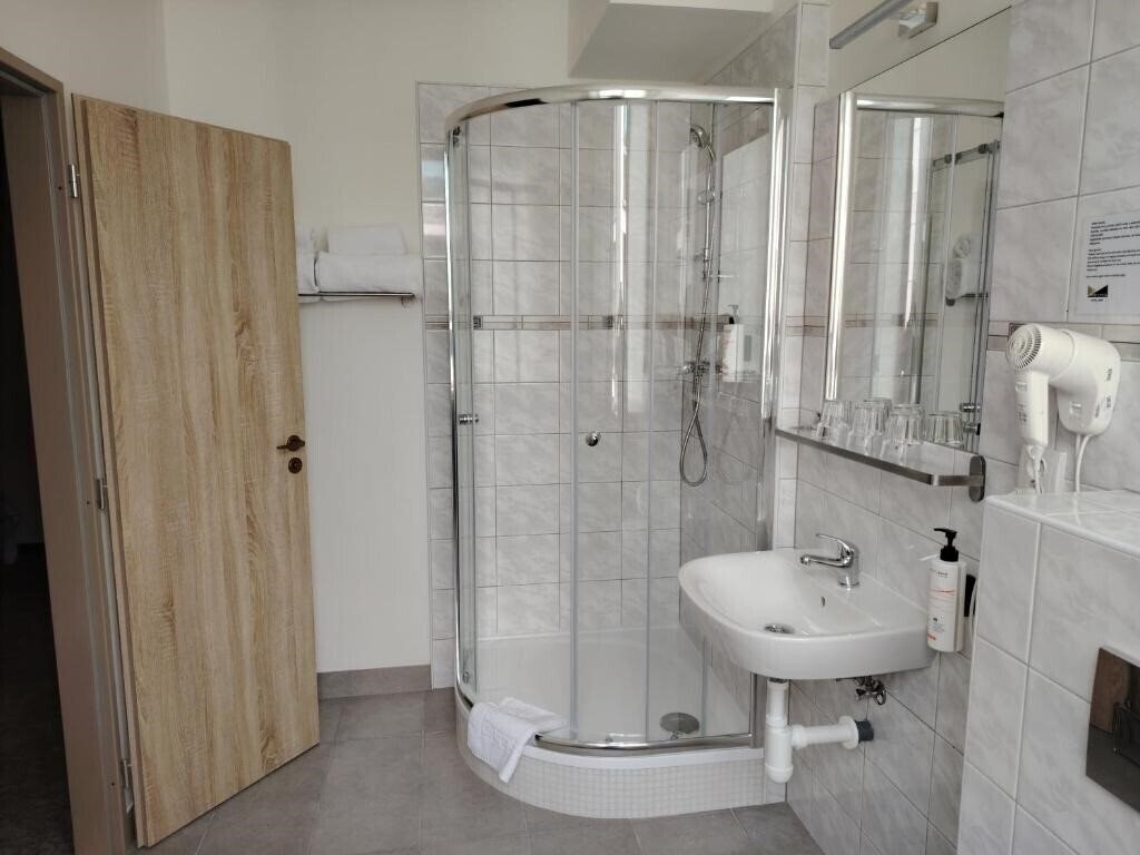 Картинка Legie 3*