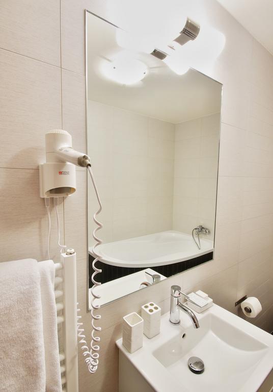 Зображення Adeba 3*