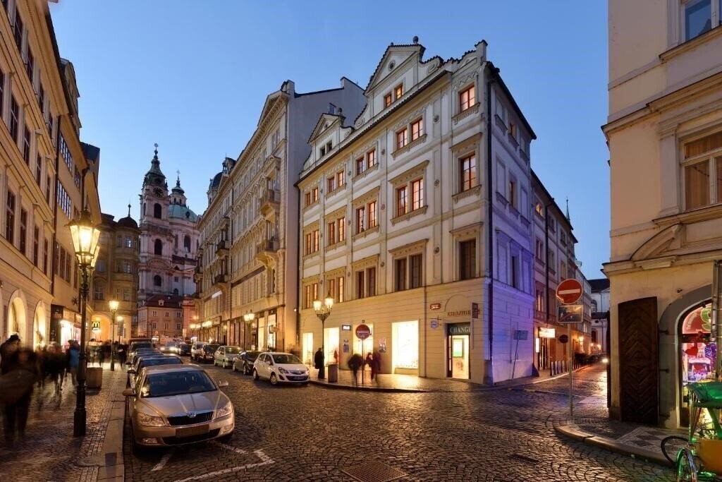 Готель The Charles Hotel 4*