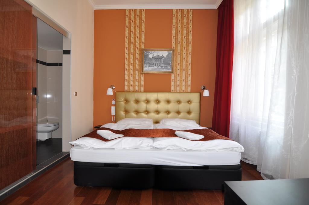 Готель Prague Star 4*