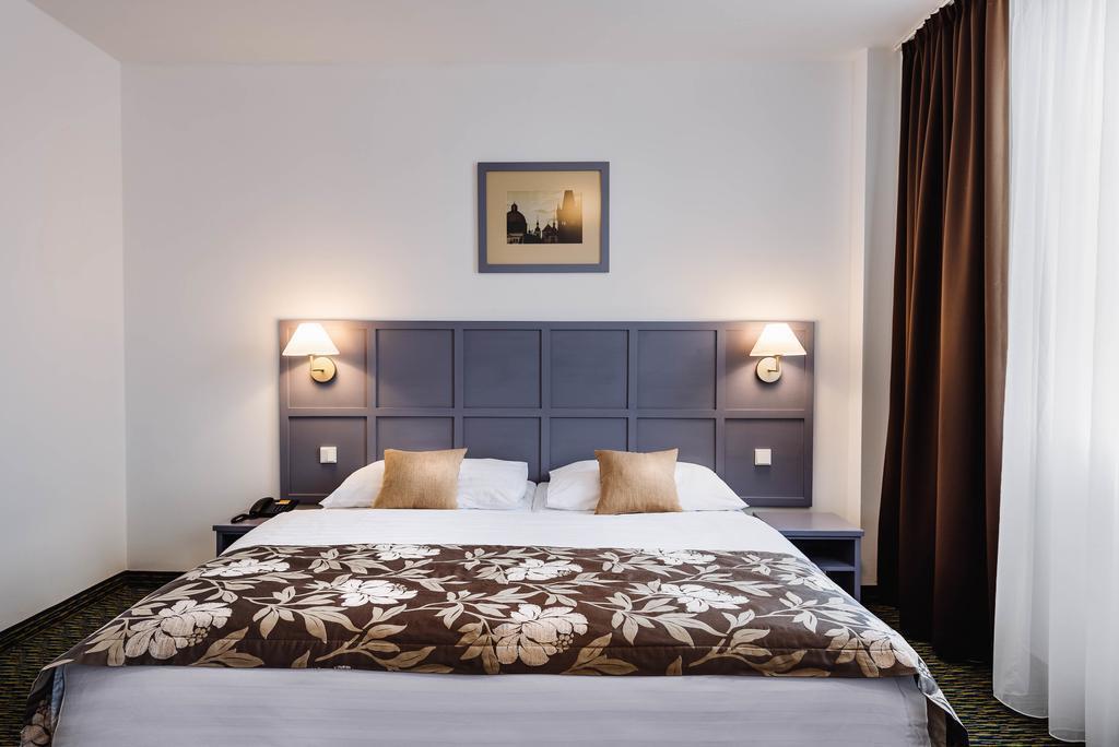 Фотографія Mh Apartments Central Prague 3*