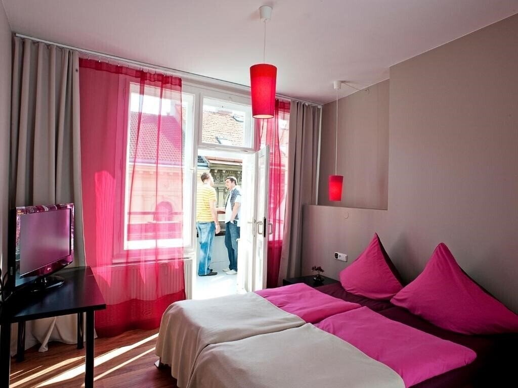 Фото Purpur Aparthotel 3*