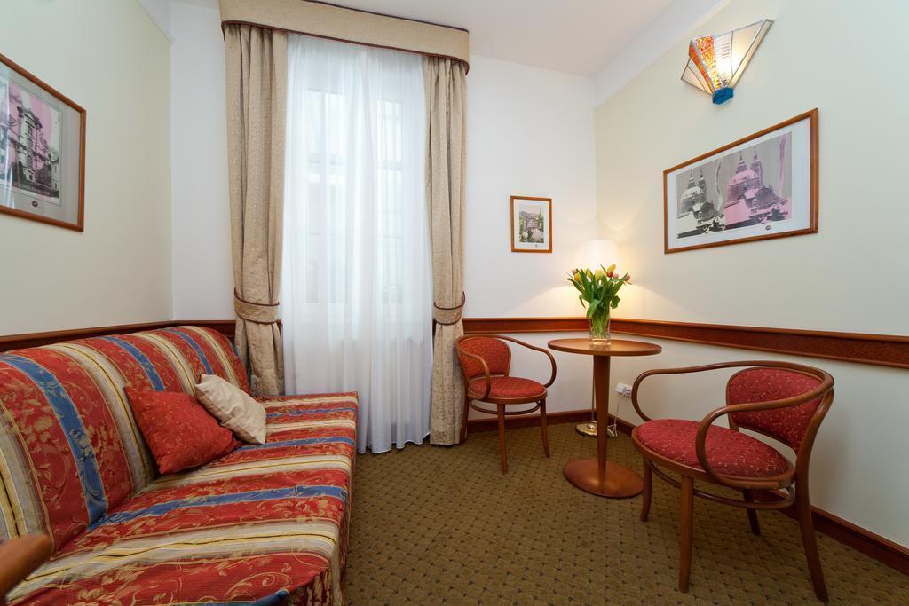 Картинка Hotel 16 4*