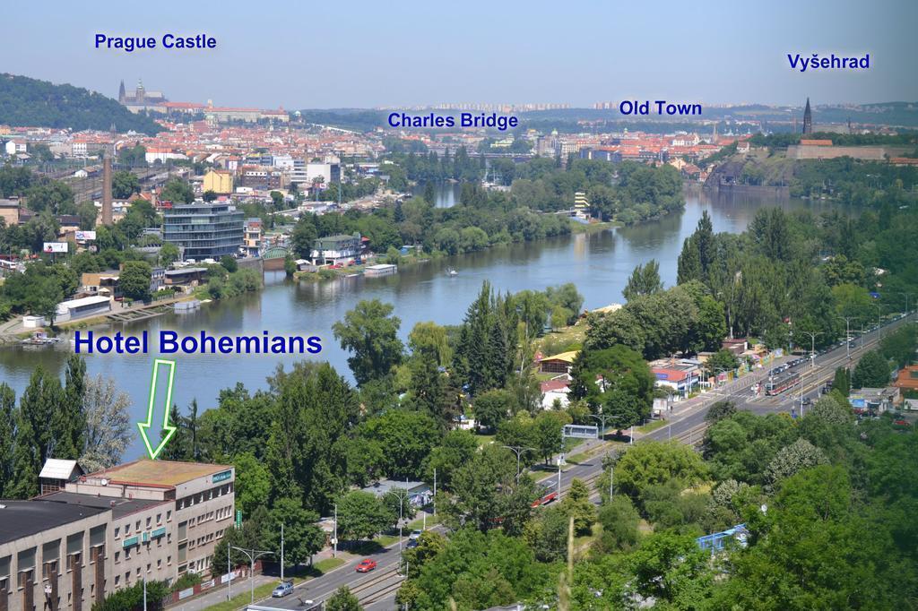 Отель Hotel Bohemians 3*