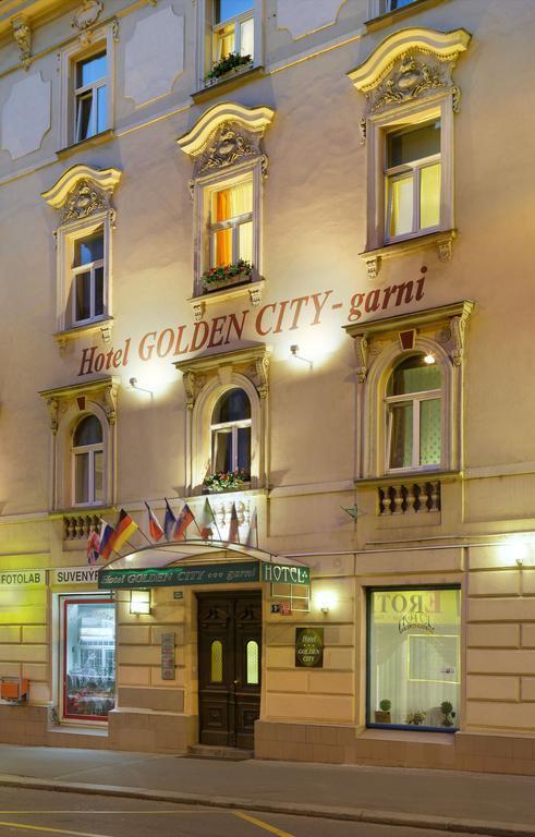 Фото Hotel Golden City Garni 3*