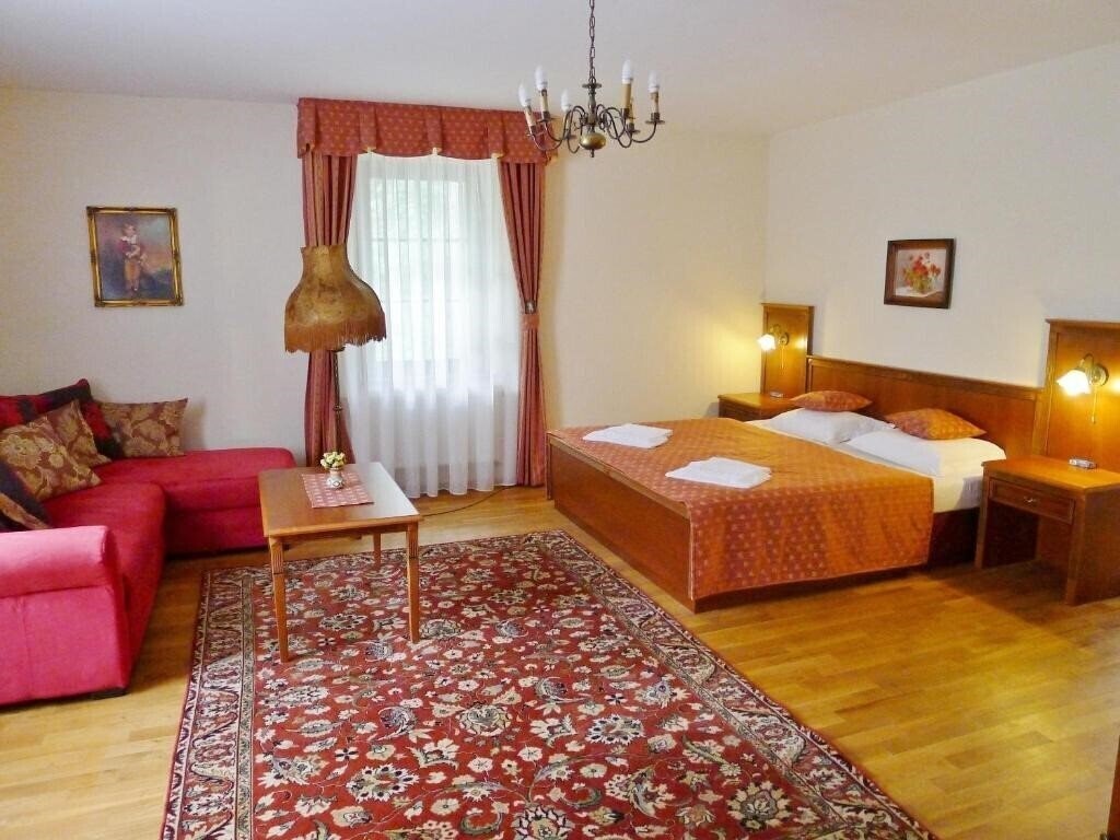 Фото Hotel Nosal 4*
