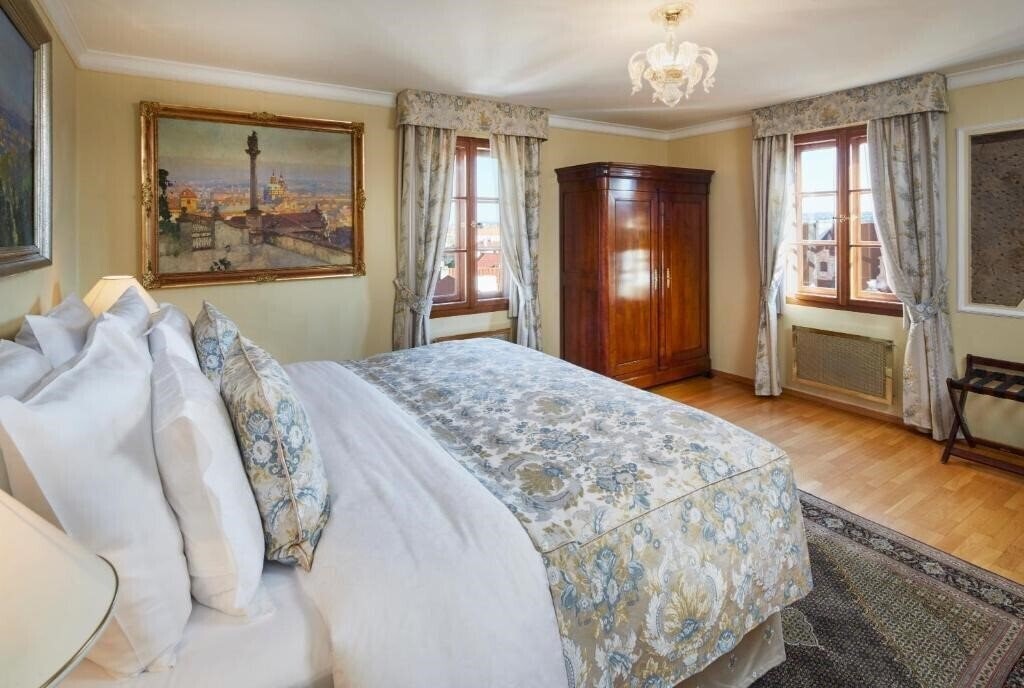 Картинка Golden Well 5*