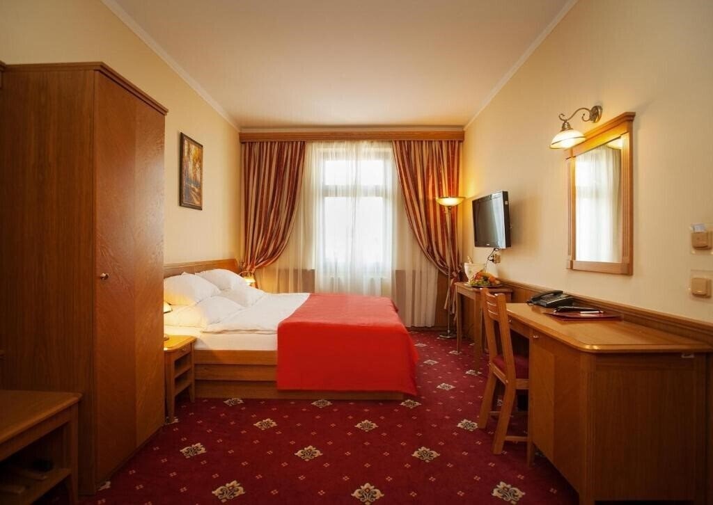 Отель Askania 4*