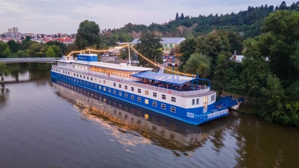 Готель Botel Racek 3*