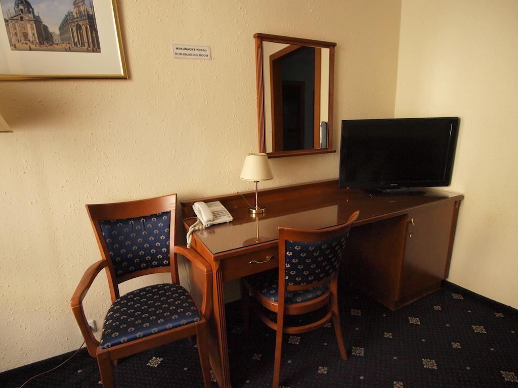 Готель Hotel Arbes 3*