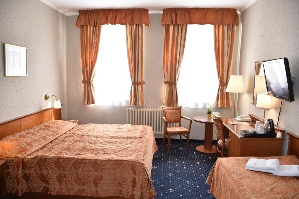 Зображення Hotel Arbes 3*