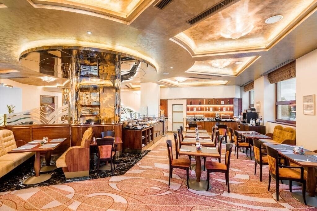 Фото Occidental Praha Wilson 5*