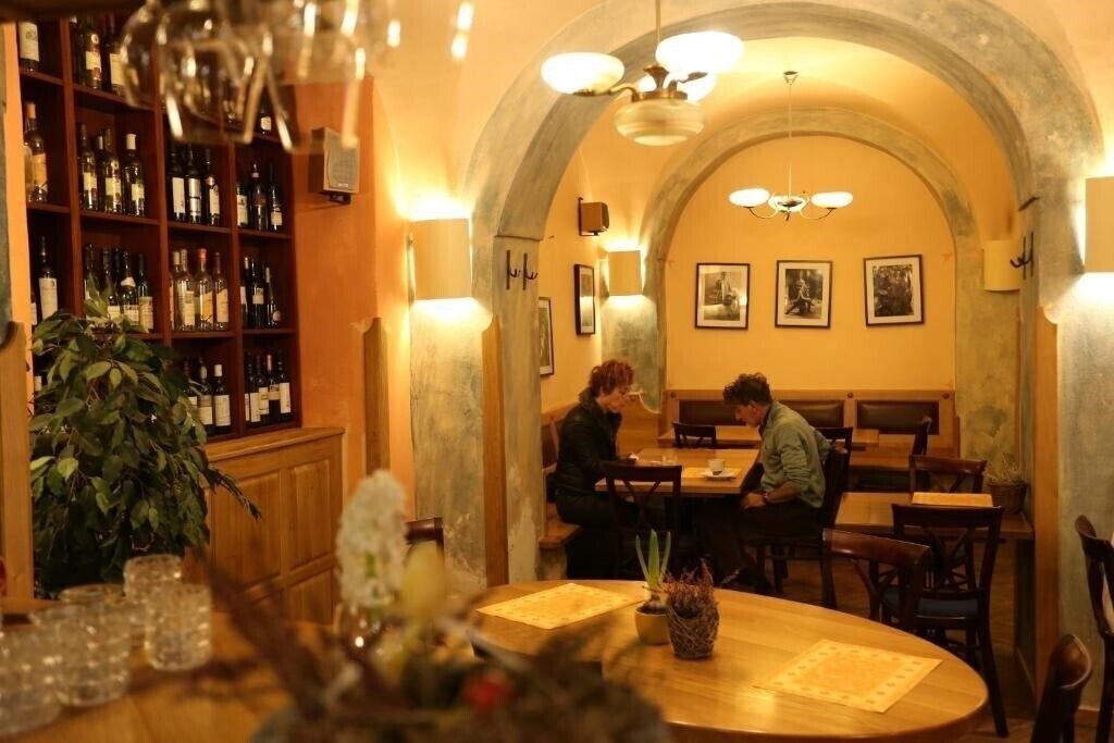 Фотография King George Hotel 3*