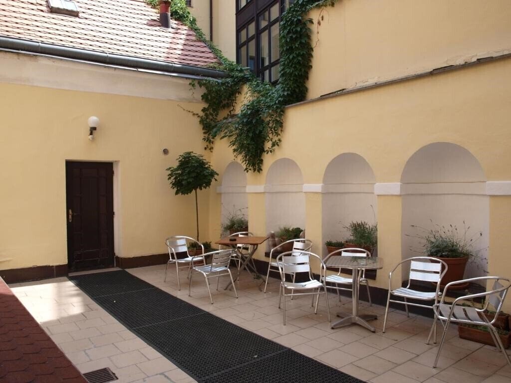 Изображение King George Hotel 3*