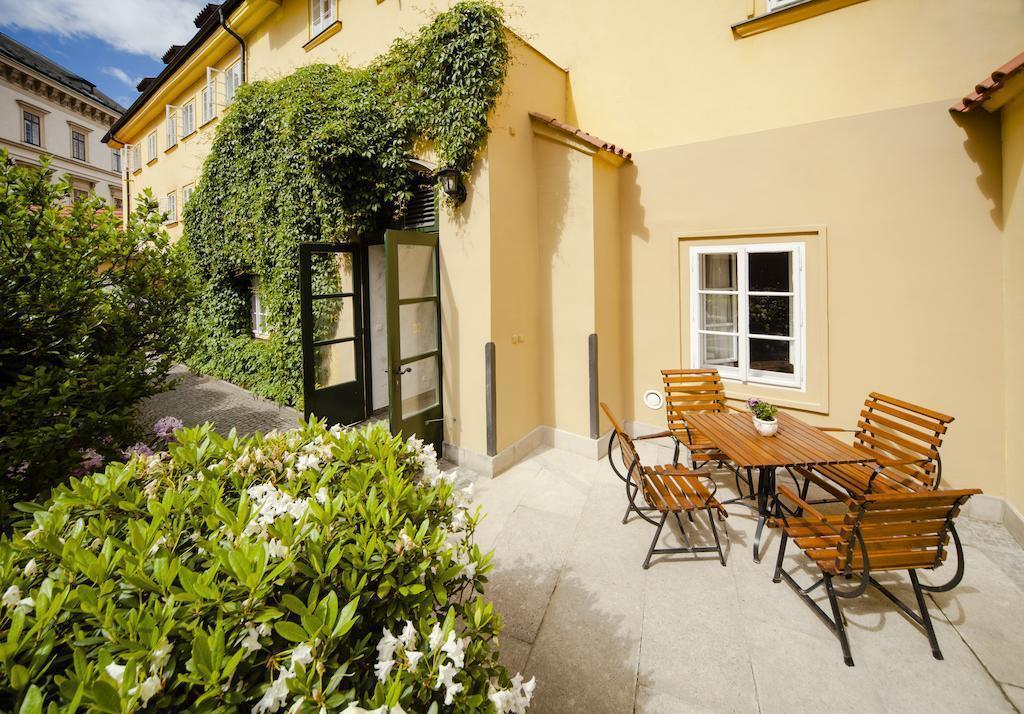 Фотография Archibald At The Charles Bridge Hotel 4*